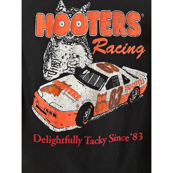 Hooters Racing Tee - Size Small Men's - NWOT - Picture 5 of 5